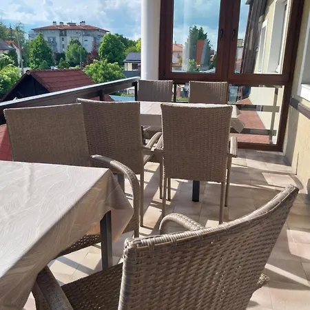 Frühstückspension Vendeghaz - 4*
