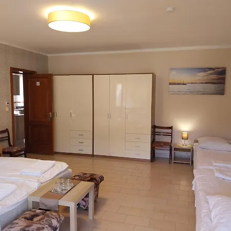 Vendeghaz - Bed & Breakfast 2*