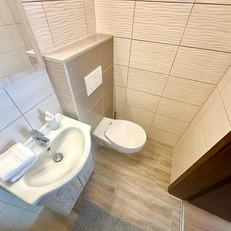 See Vendeghaz - Siofok Bed & Breakfast