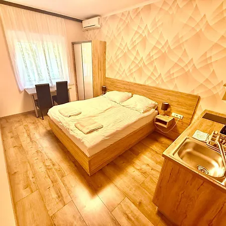 See Vendeghaz - Siofok Bed & Breakfast 2*