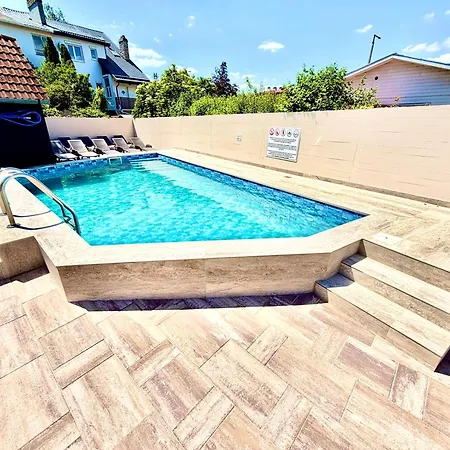 Bed and Breakfast Vendeghaz - 4*