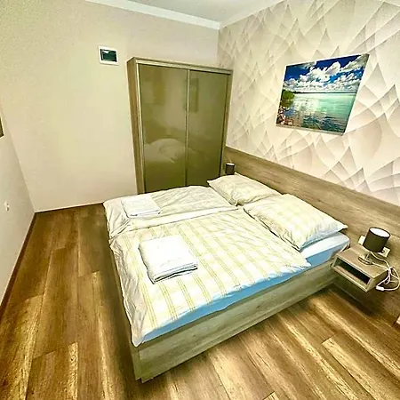 Vendeghaz - Bed & Breakfast 3*