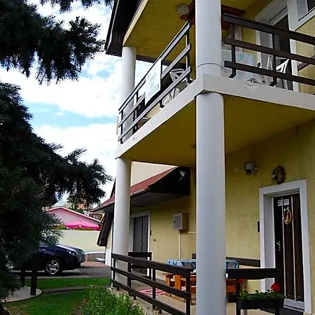Vendeghaz - Bed & Breakfast Siófok