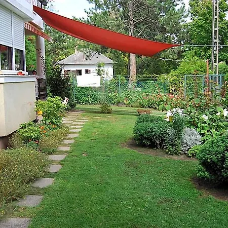 Bed & Breakfast Vendeghaz - 3*