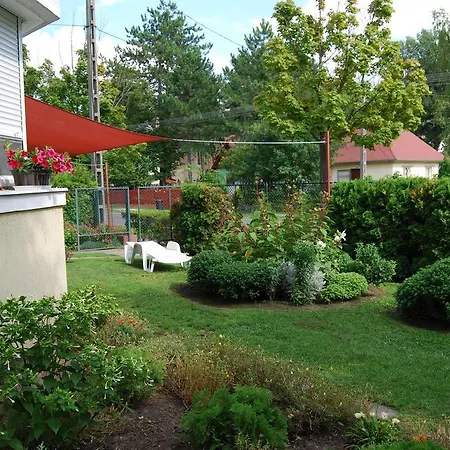 Vendeghaz - Bed & Breakfast 3*