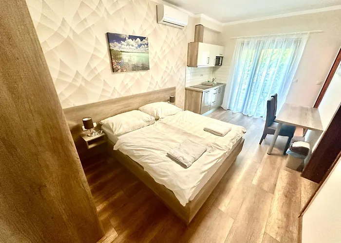 Vendeghaz - 3* Siófok