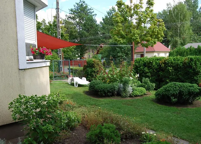 Vendeghaz - Nocleg ze śniadaniem 3*